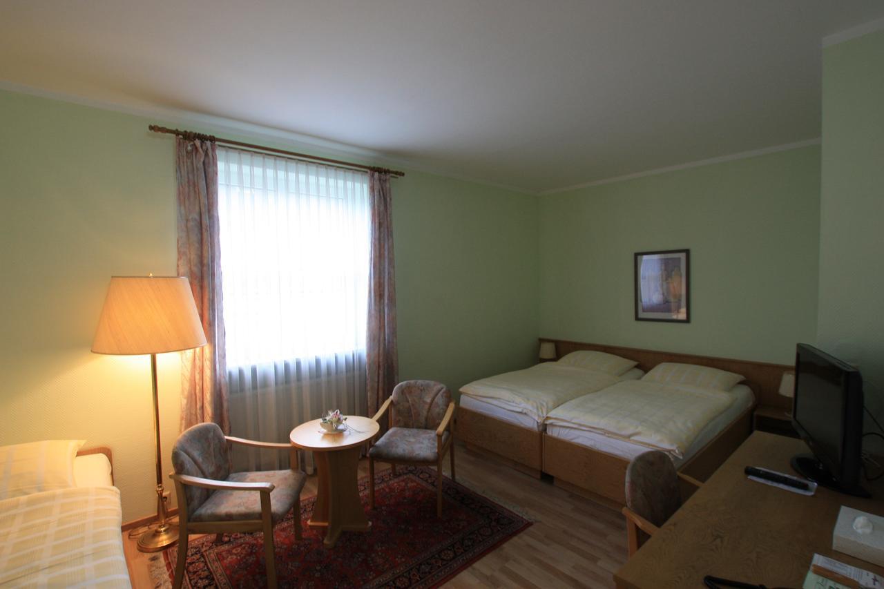 Hotel Buergerhof Hohenstein-Ernstthal Extérieur photo