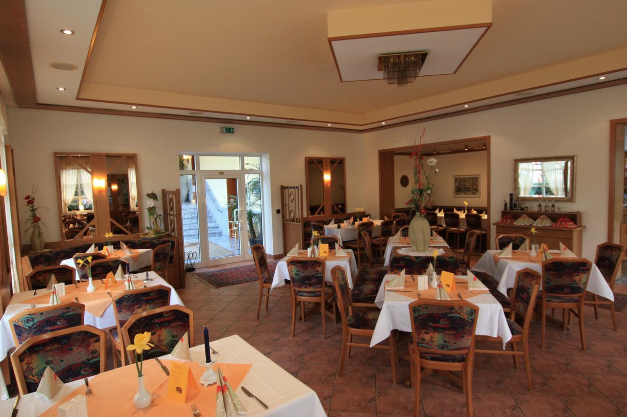 Hotel Buergerhof Hohenstein-Ernstthal Extérieur photo