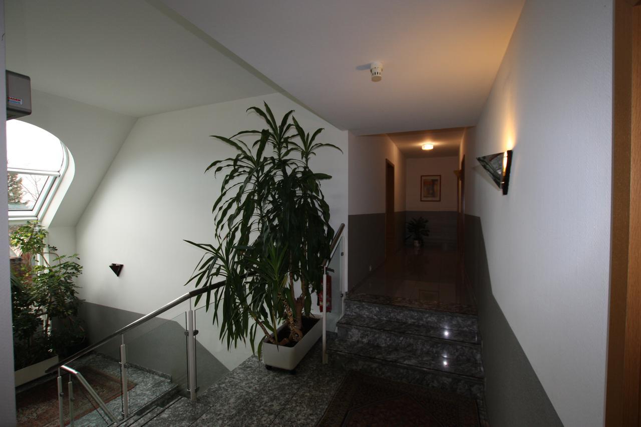 Hotel Buergerhof Hohenstein-Ernstthal Extérieur photo